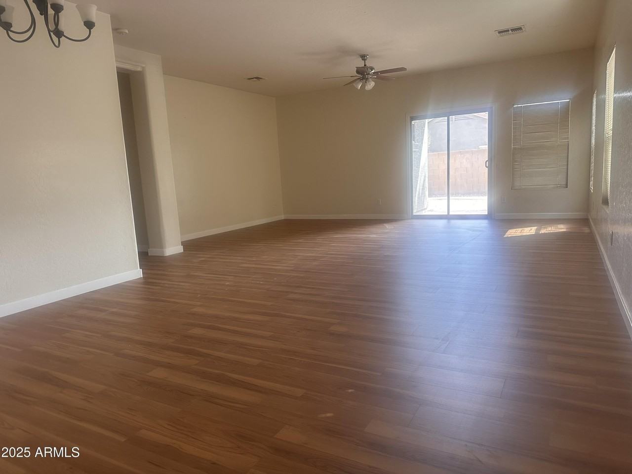 15425 N 172nd Dr - Photo 7 of 18