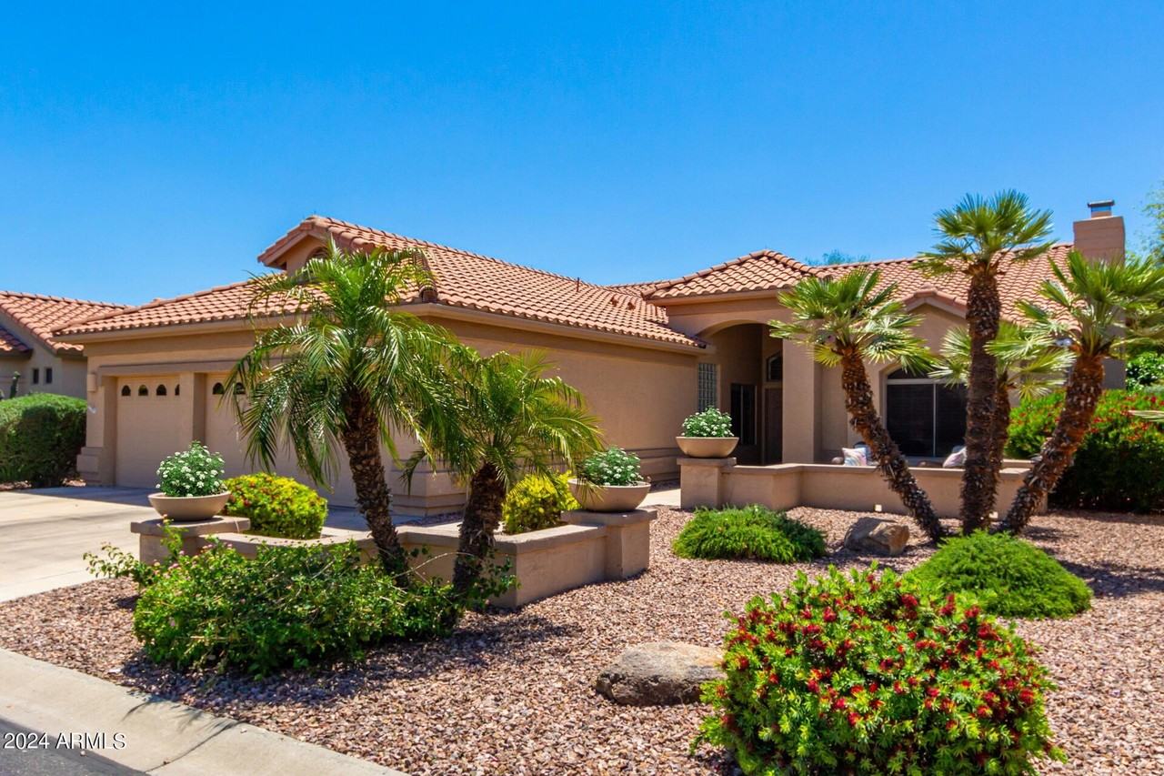 16151 West Fairmount Avenue - Photo 2 of 35