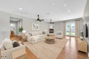 4213 East Edgemont Avenue - Photo 5 of 32