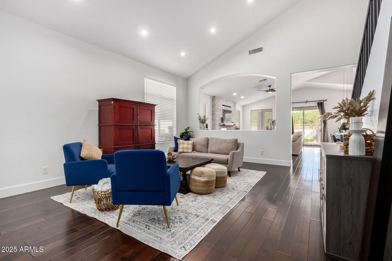 6531 W Tether Trl - Photo 4 of 35