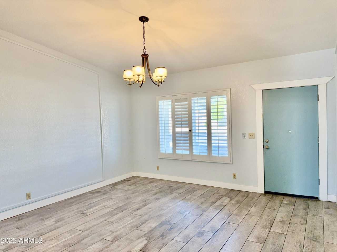 13410 N 47th Pl - Photo 2 of 34