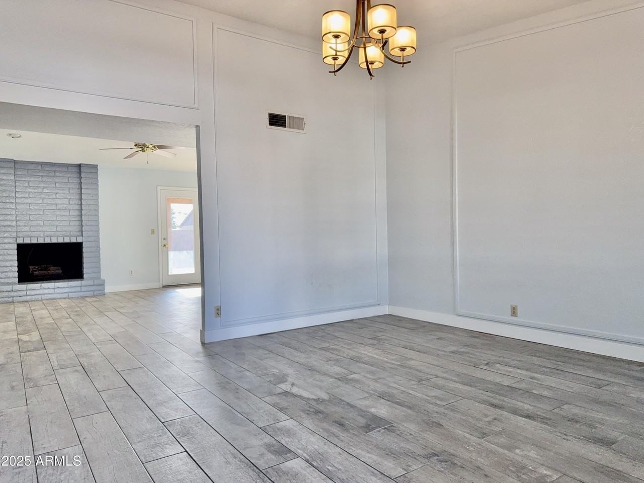 13410 N 47th Pl - Photo 3 of 34