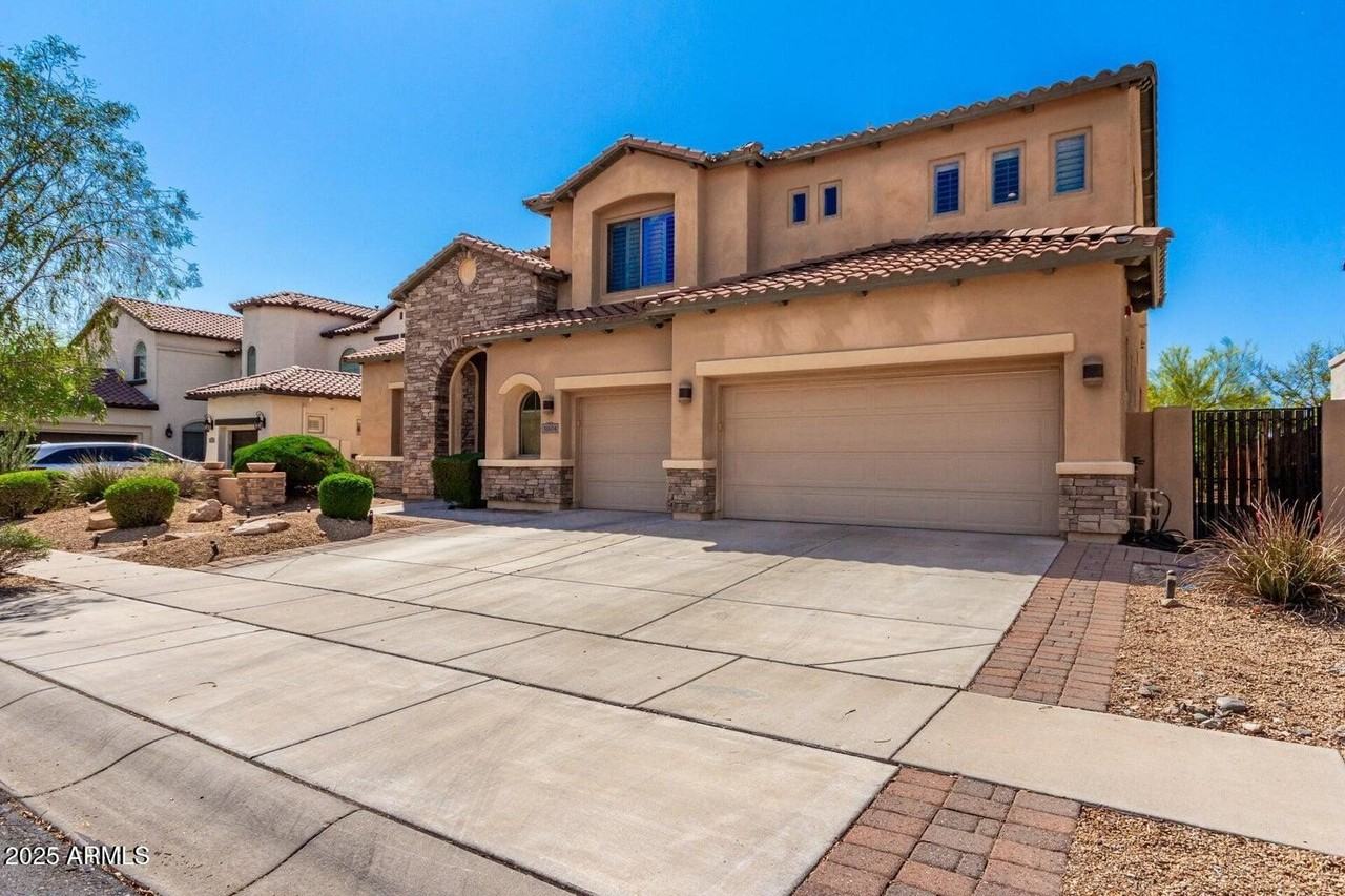 31604 N 19th Ave - Photo 2 of 29