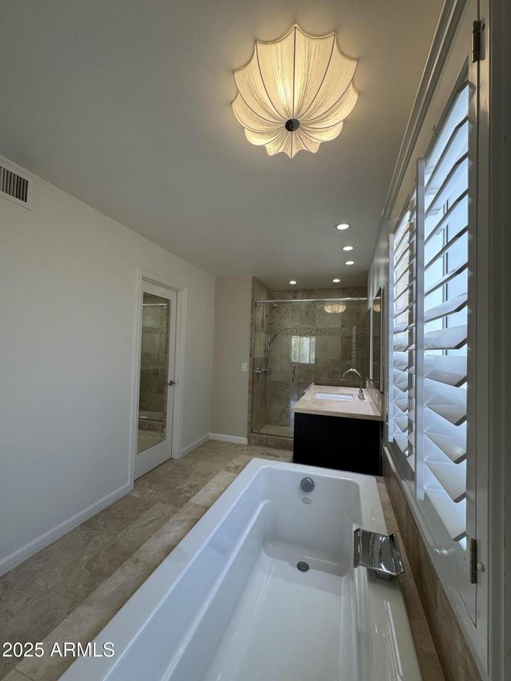 5888 N 83rd St - Photo 4 of 36