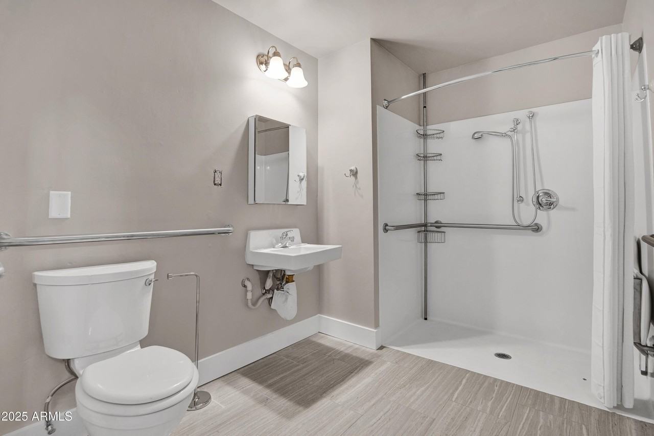 5753 West Glendale Avenue #103 - Photo 5 of 15