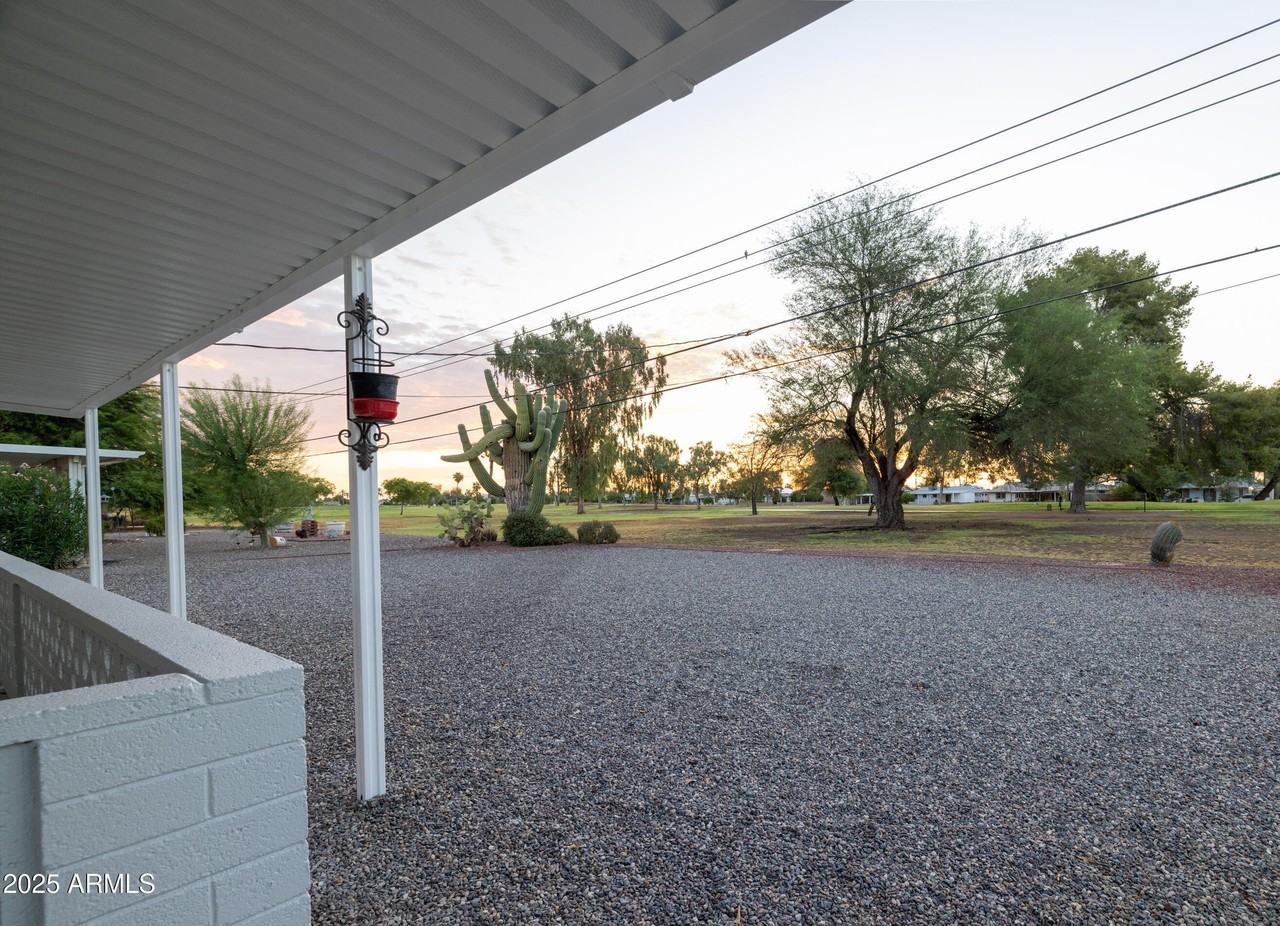 11417 North 103rd Avenue - Photo 2 of 21