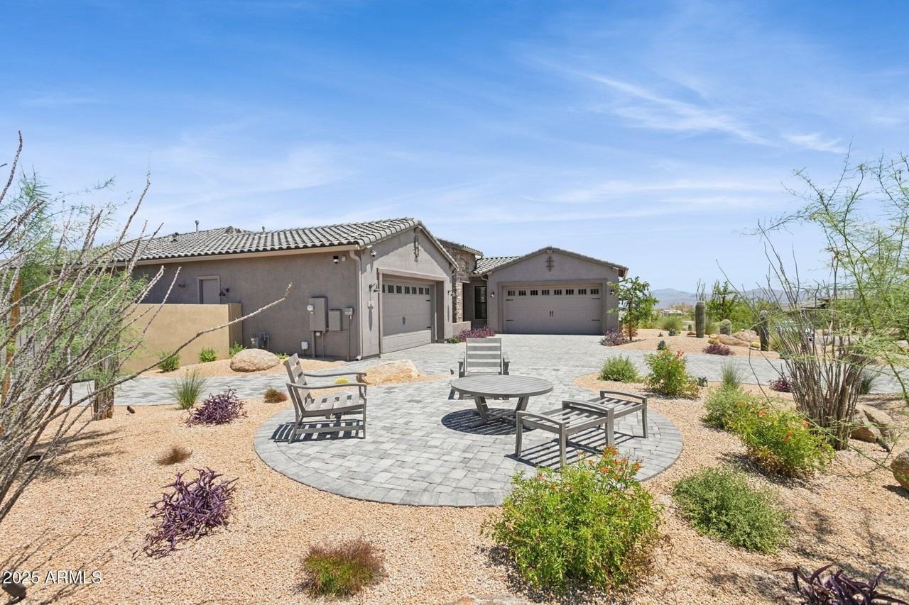 13020 East Daley Lane - Photo 2 of 50