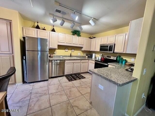 15151 N Frank Lloyd Wright Blvd Unit 1085 #1085 - Photo 3 of 27