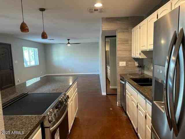 8532 E Indianola Ave - Photo 7 of 18