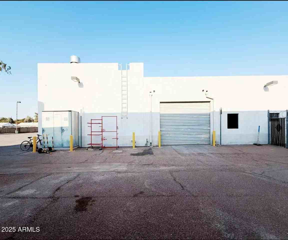 1120 W Main St - Photo 5 of 25