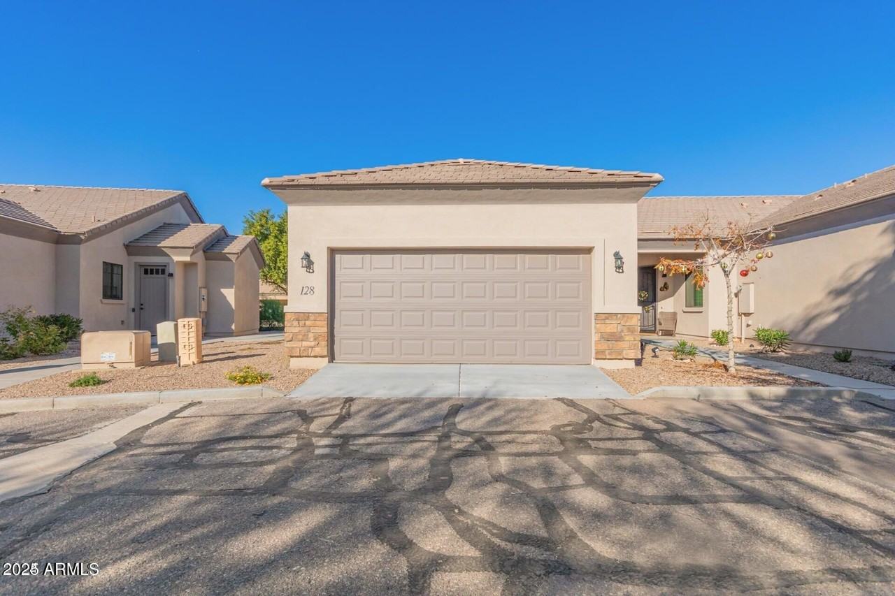 846 N Pueblo Dr #128 - Photo 2 of 24