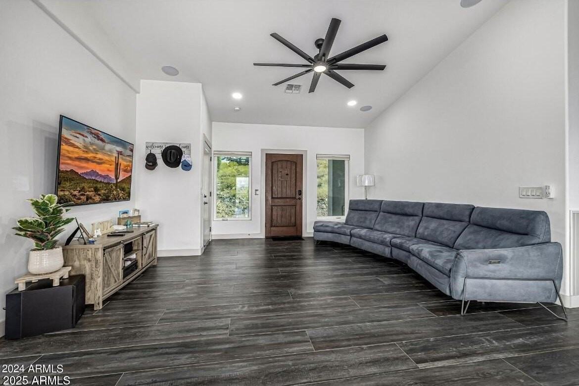 1829 West Cloud Road - Photo 4 of 18