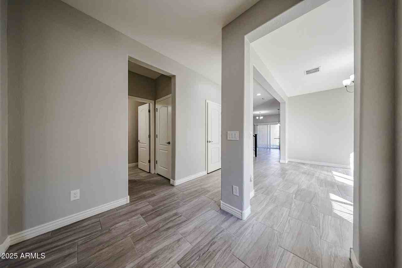 2736 E Mews Rd - Photo 5 of 50