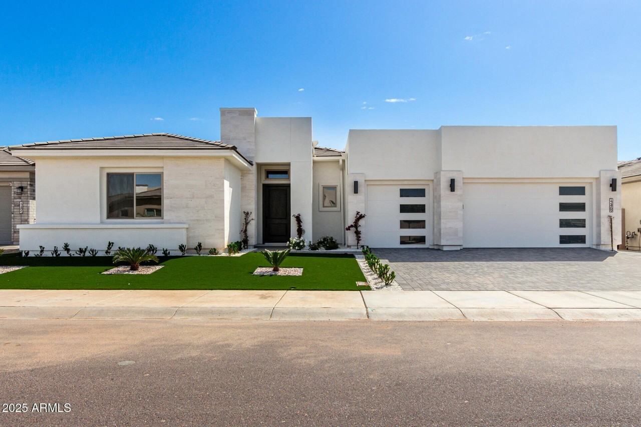 12469 N 93rd Way - Photo 2 of 50