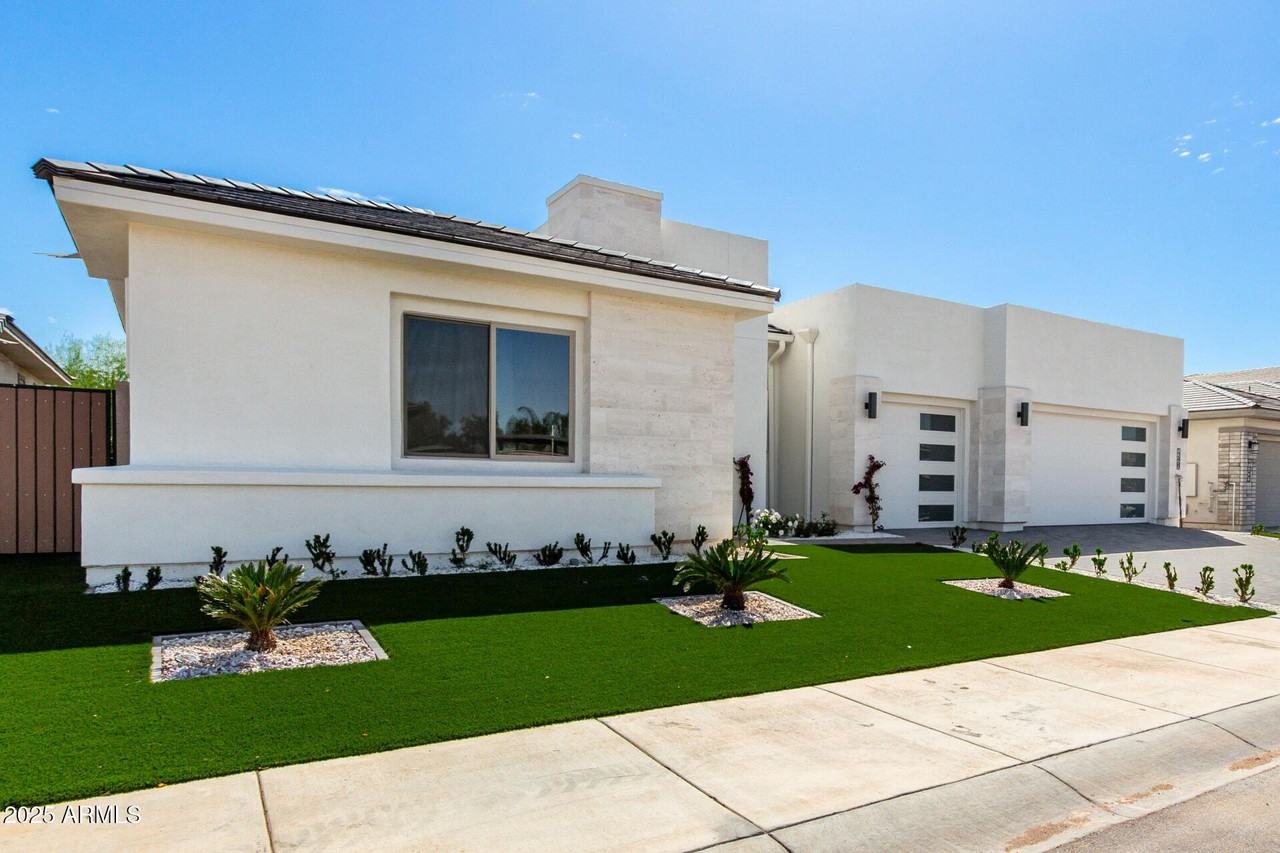 12469 N 93rd Way - Photo 6 of 50