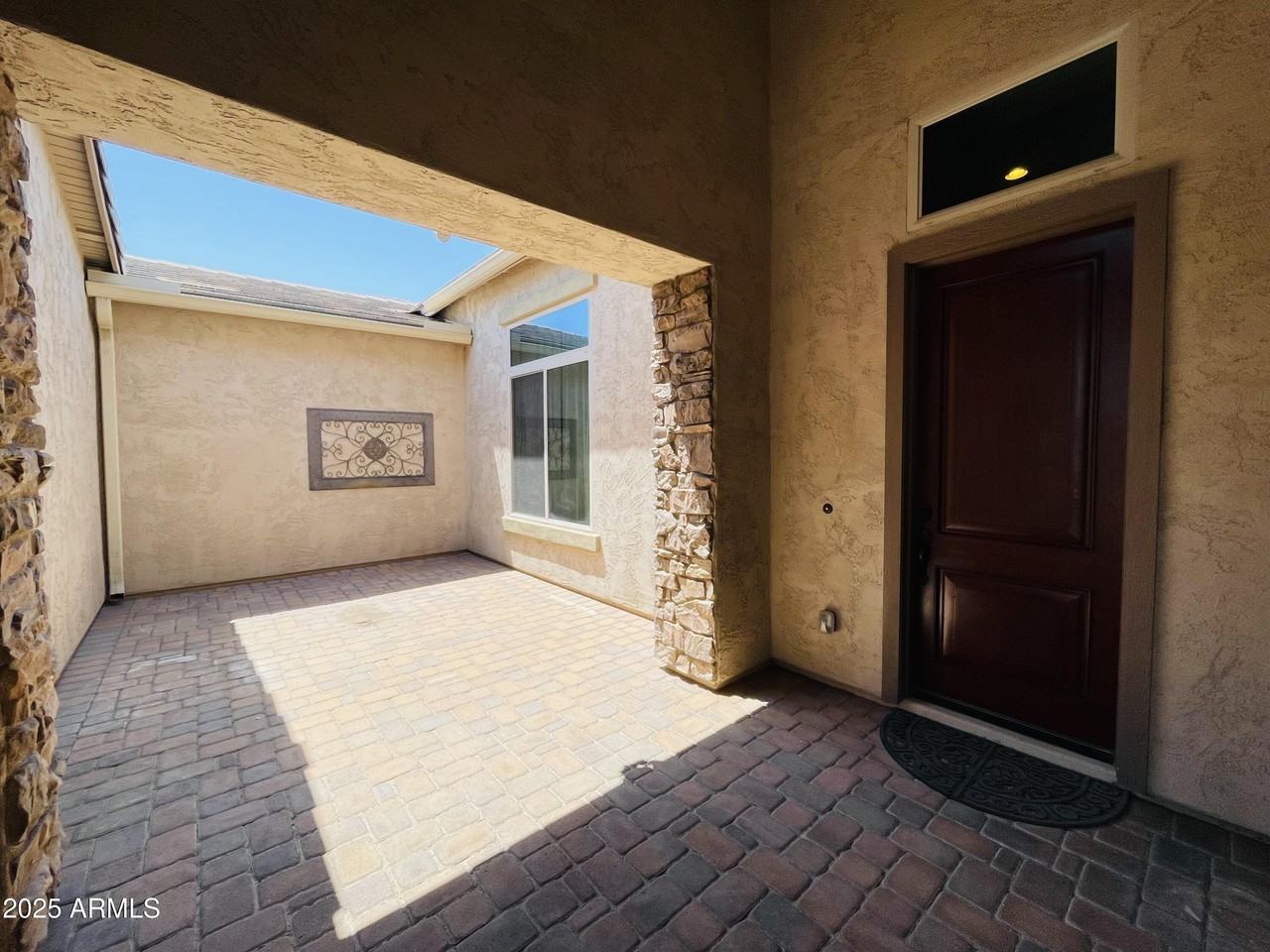 3104 E Wildhorse Ct - Photo 3 of 42