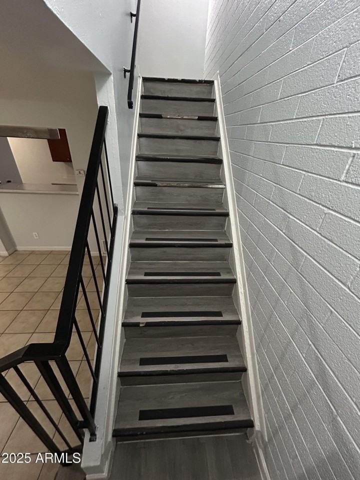 5415 West Lynwood Street - Photo 3 of 10