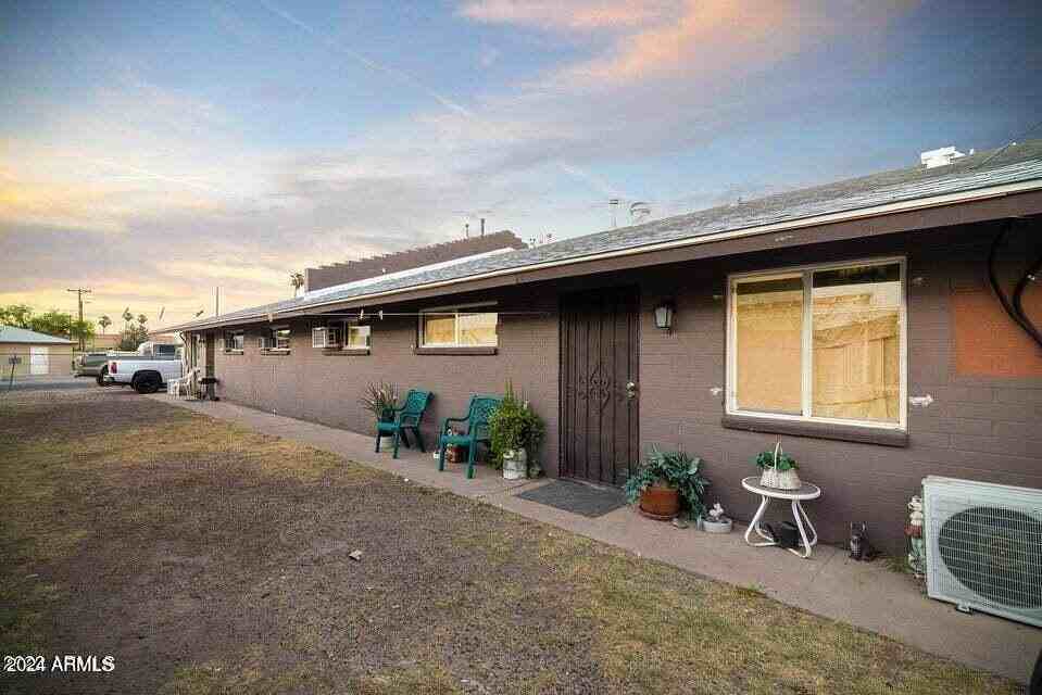 2343 East Pueblo Avenue #4