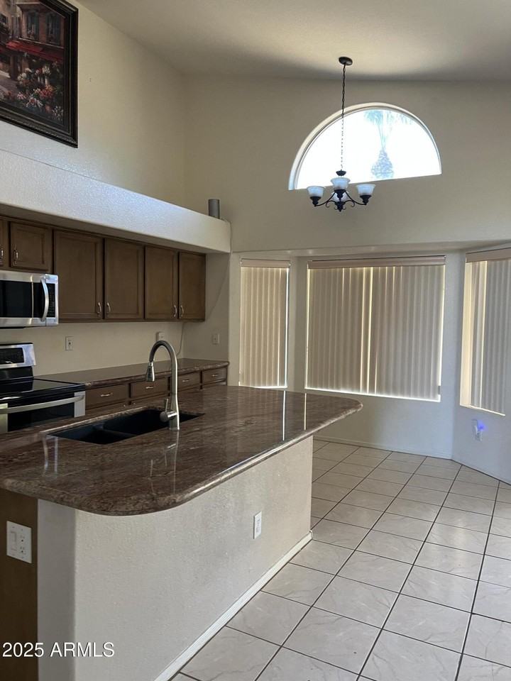 7514 East Lompoc Avenue - Photo 4 of 20