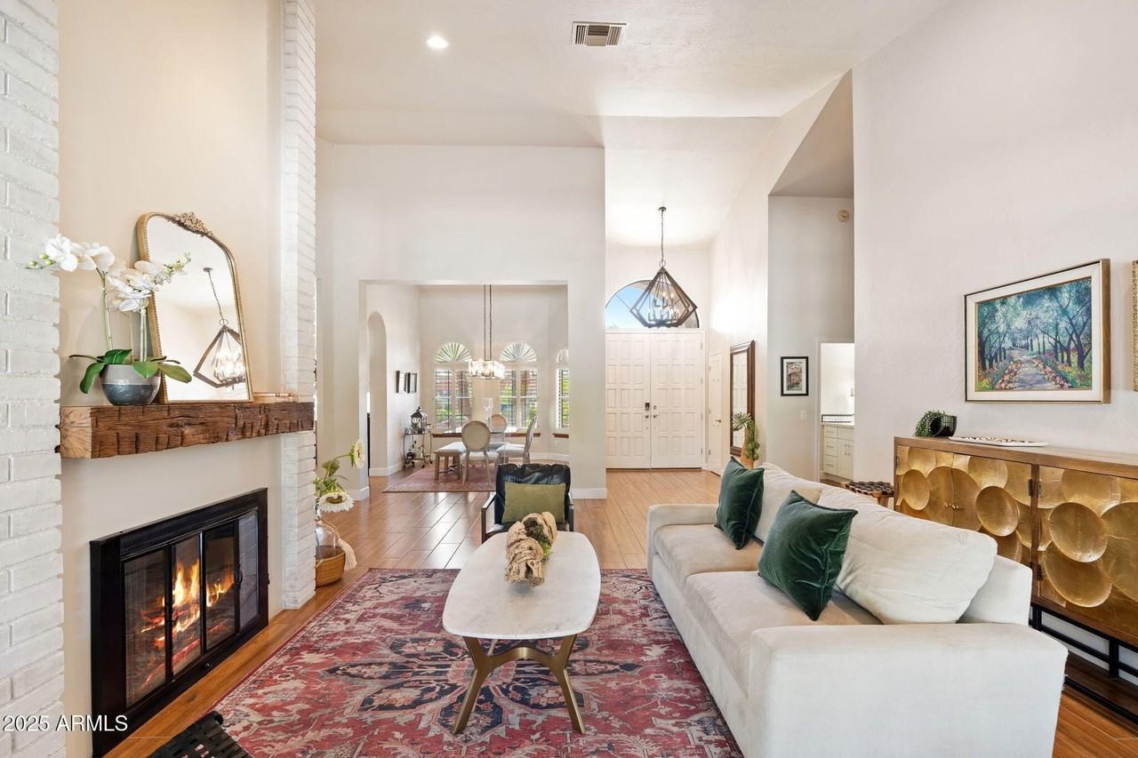 12917 N 75th St - Photo 4 of 39