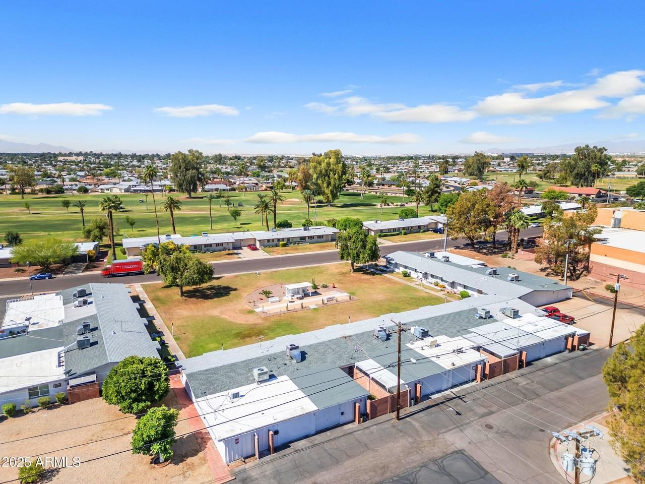 10612 W Oakmont Dr - Photo 3 of 50