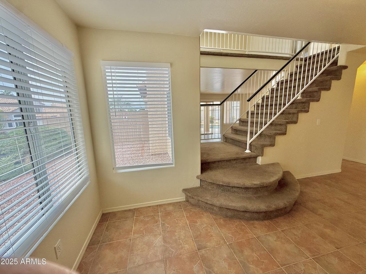 1702 East Blackhawk Drive - Photo 5 of 19