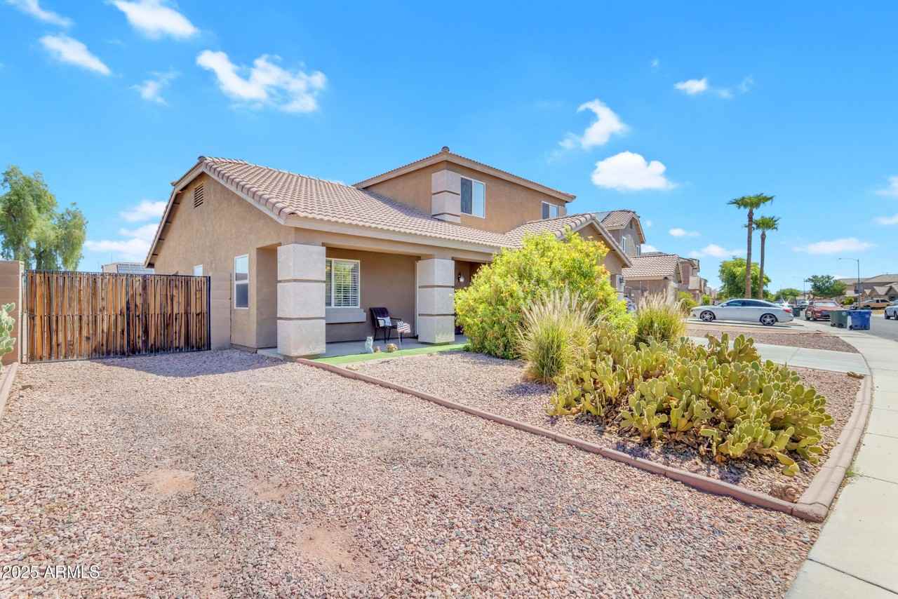 12638 W Columbine Dr - Photo 2 of 28