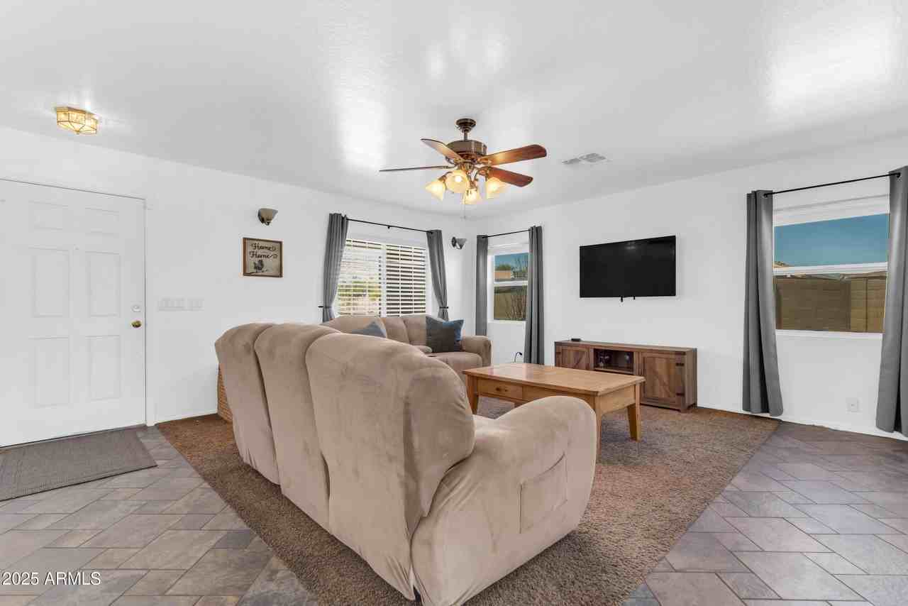 12638 W Columbine Dr - Photo 5 of 28