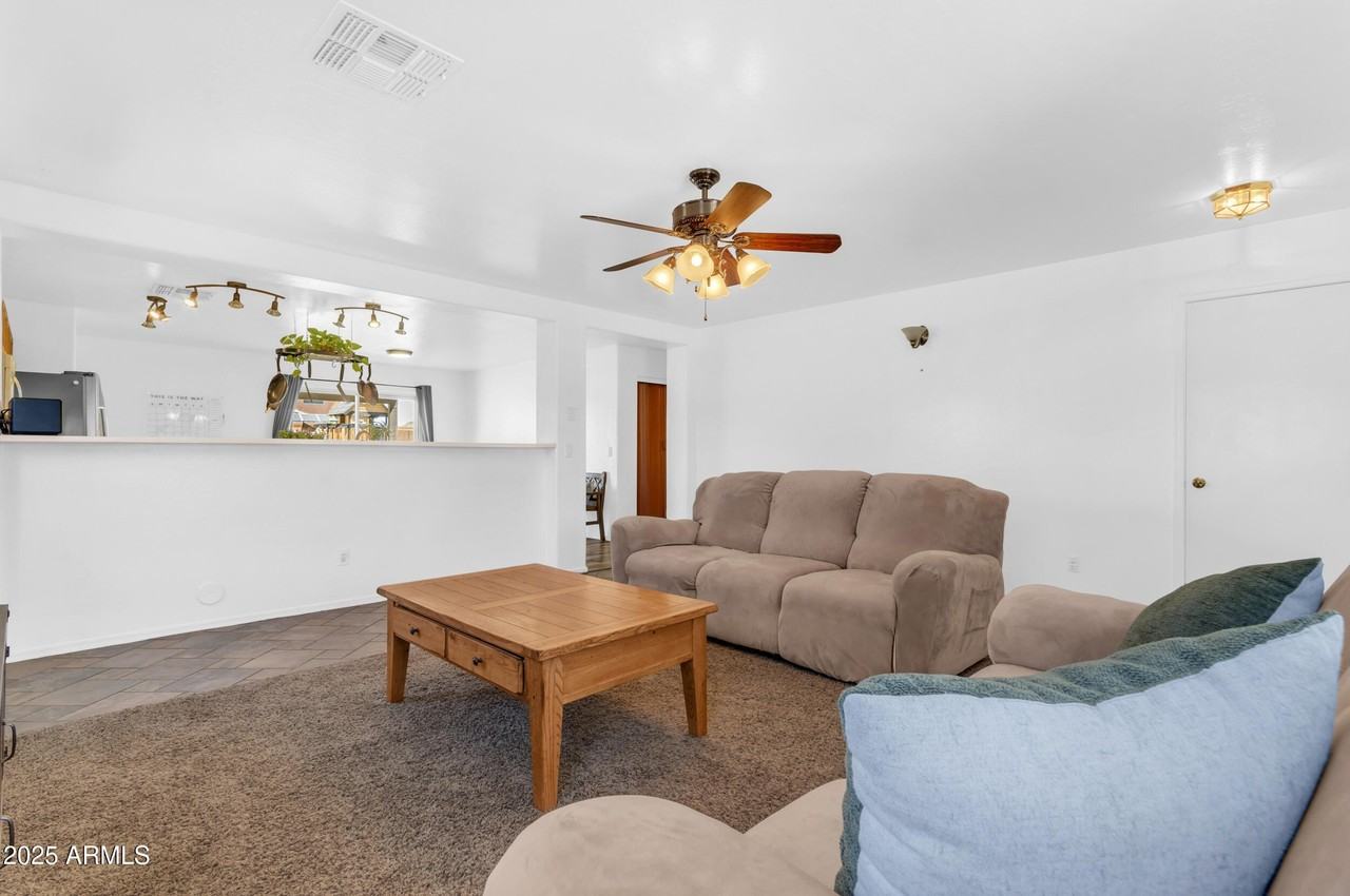 12638 W Columbine Dr - Photo 6 of 28