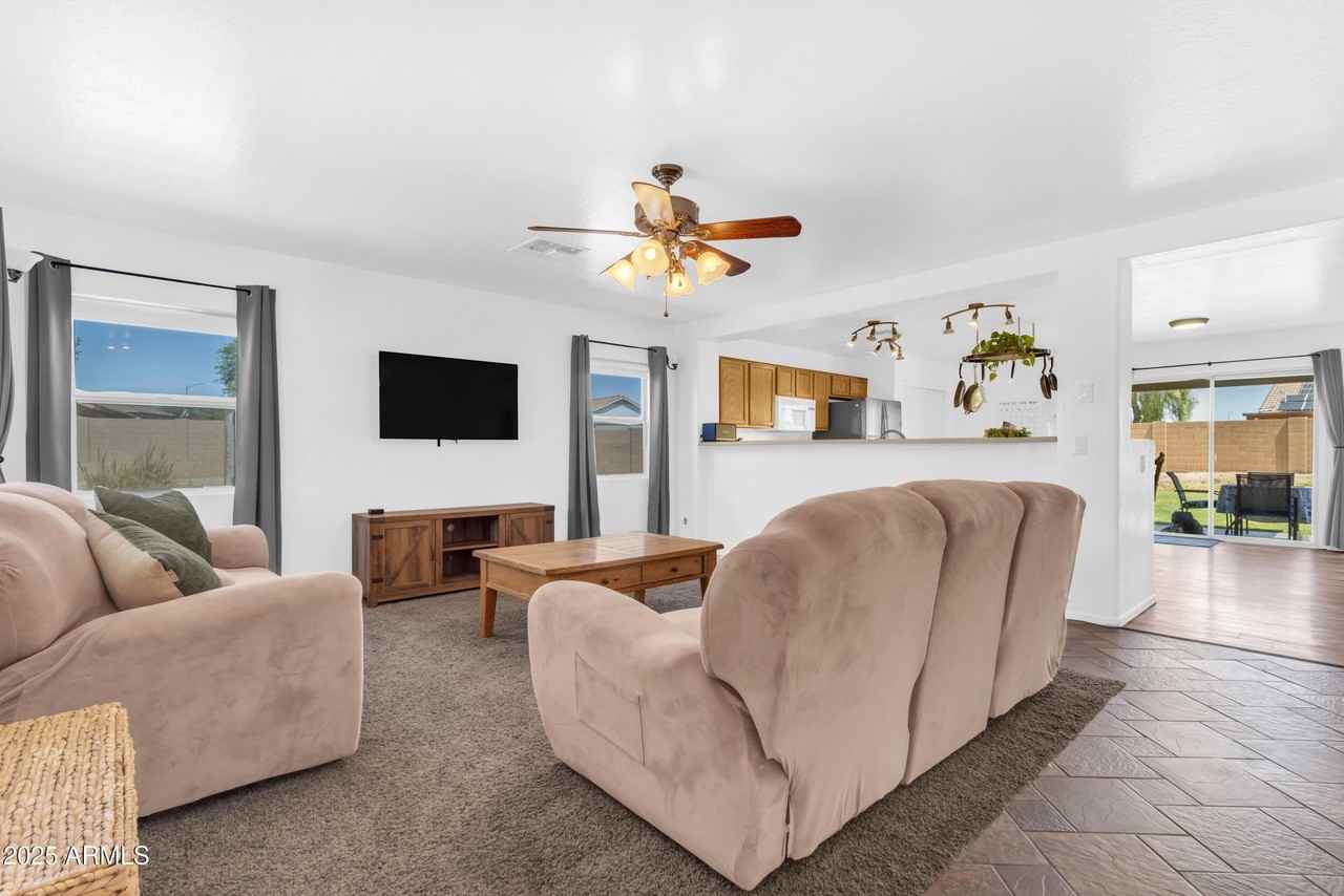 12638 W Columbine Dr - Photo 7 of 28