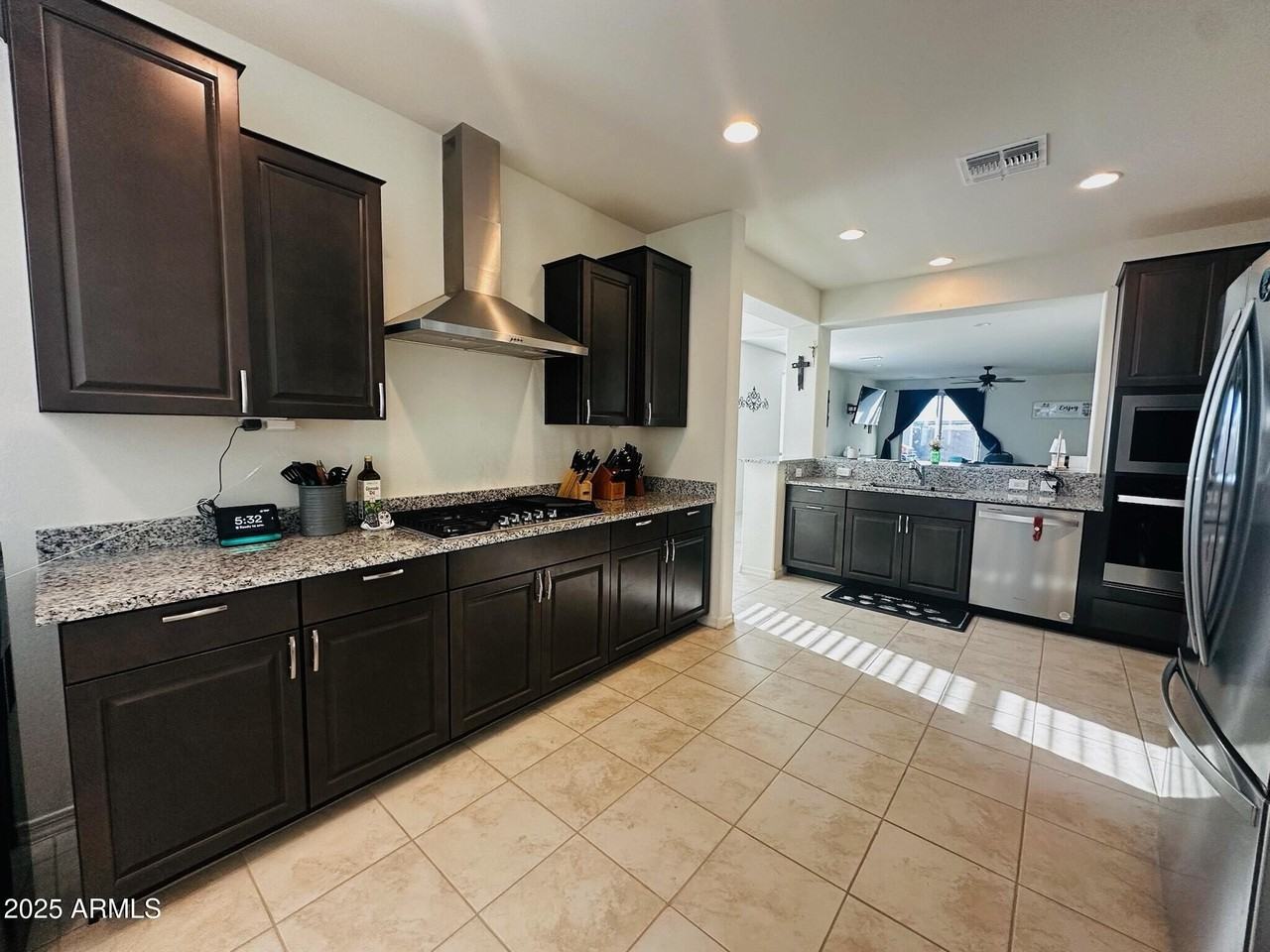 6752 West Siesta Way - Photo 2 of 10