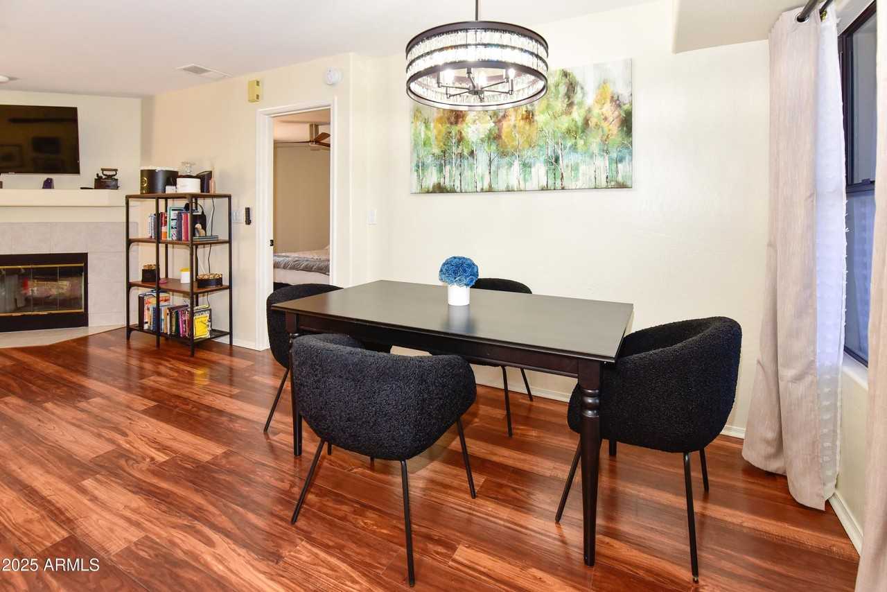 14910 N Kings Way Unit 105 #105 - Photo 5 of 32