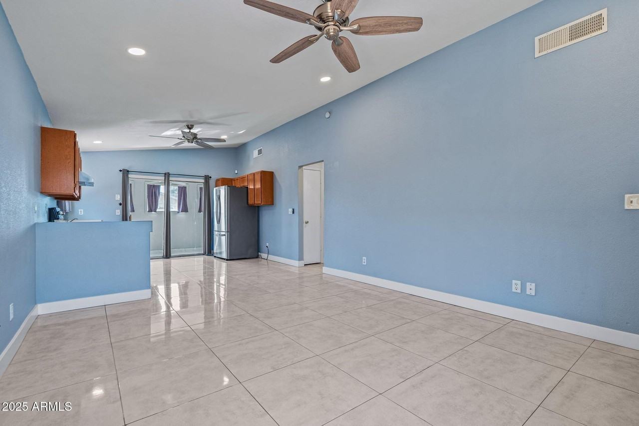 4438 North 84th Lane - Photo 6 of 33