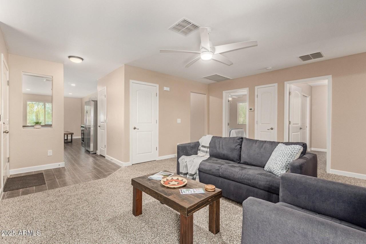 4582 E Jadeite Dr - Photo 6 of 50