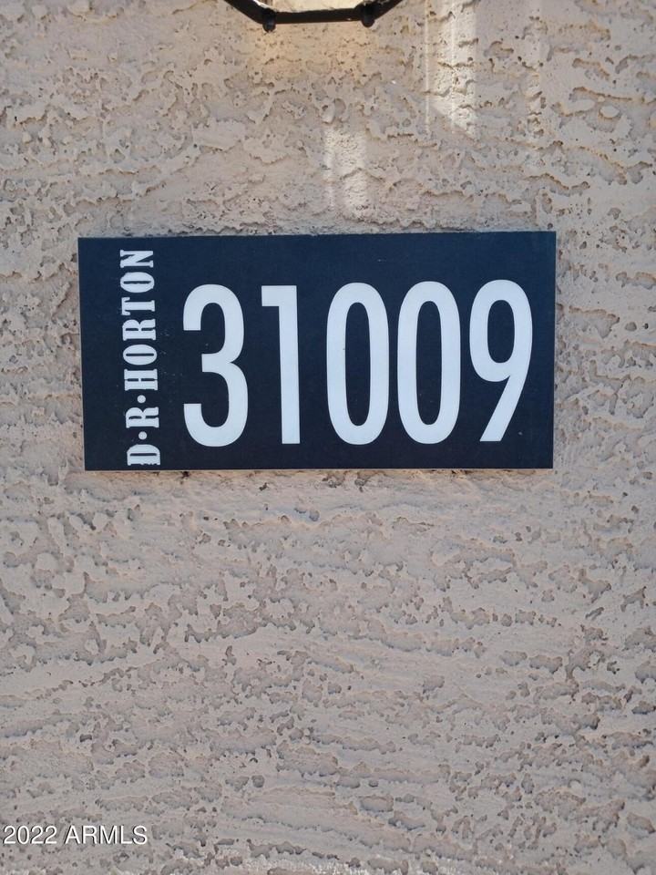 31009 W Columbus Ave - Photo 2 of 46