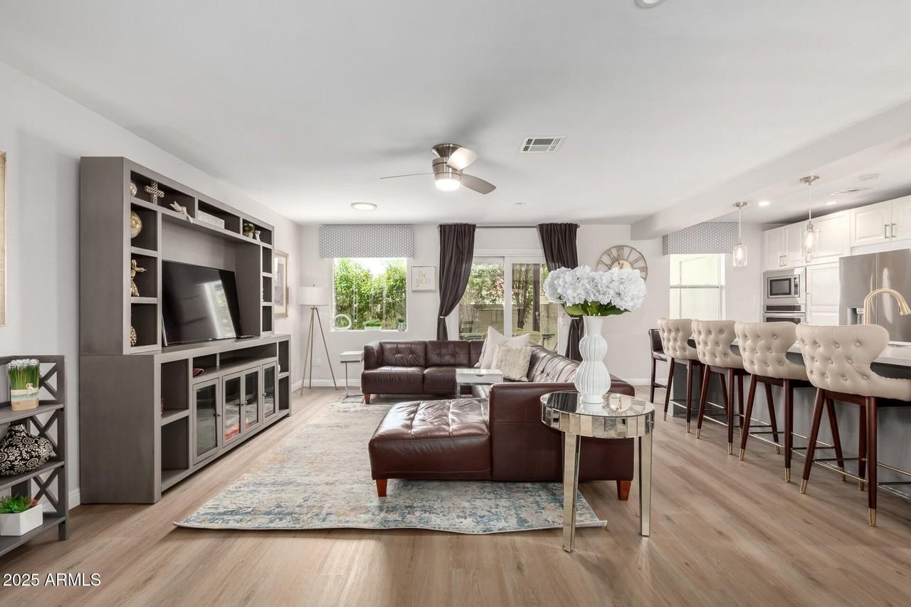 7713 East Vista Drive - Photo 6 of 31