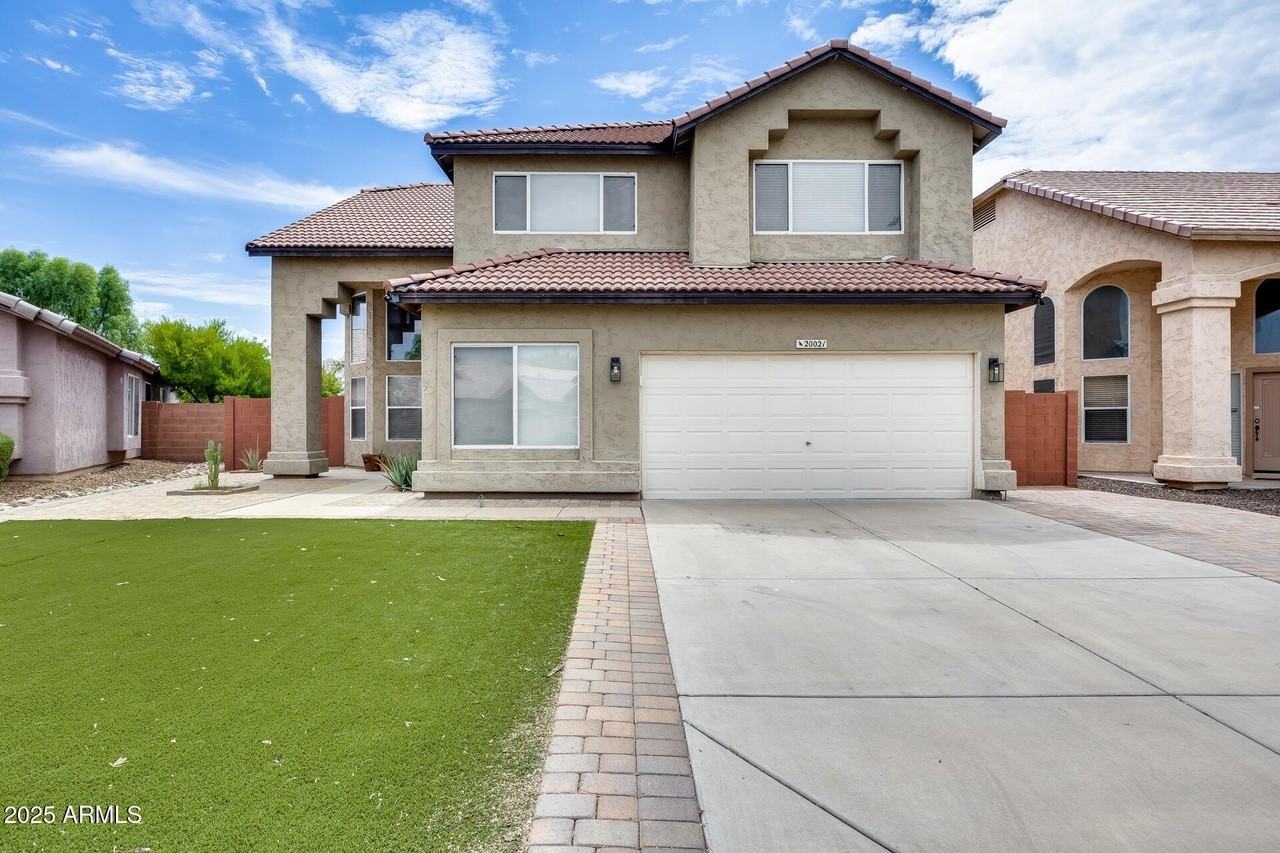 20021 North 38th Lane - Photo 3 of 50