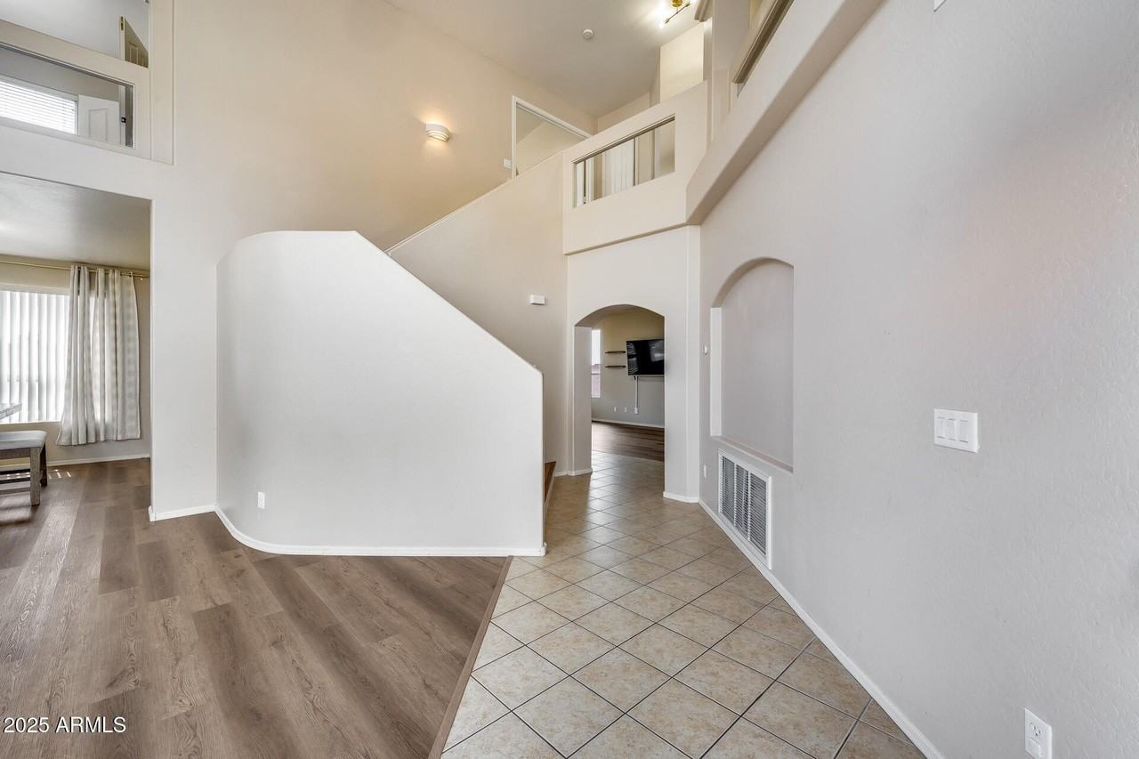 20021 North 38th Lane - Photo 5 of 50