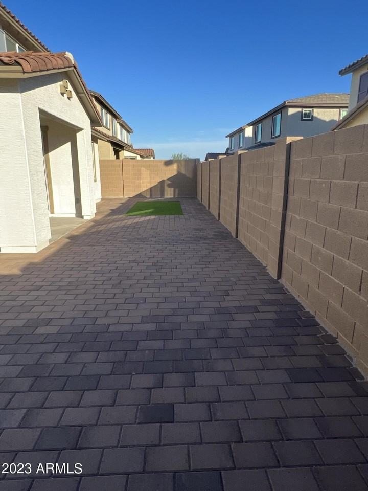 17760 West Cassia Way - Photo 5 of 32