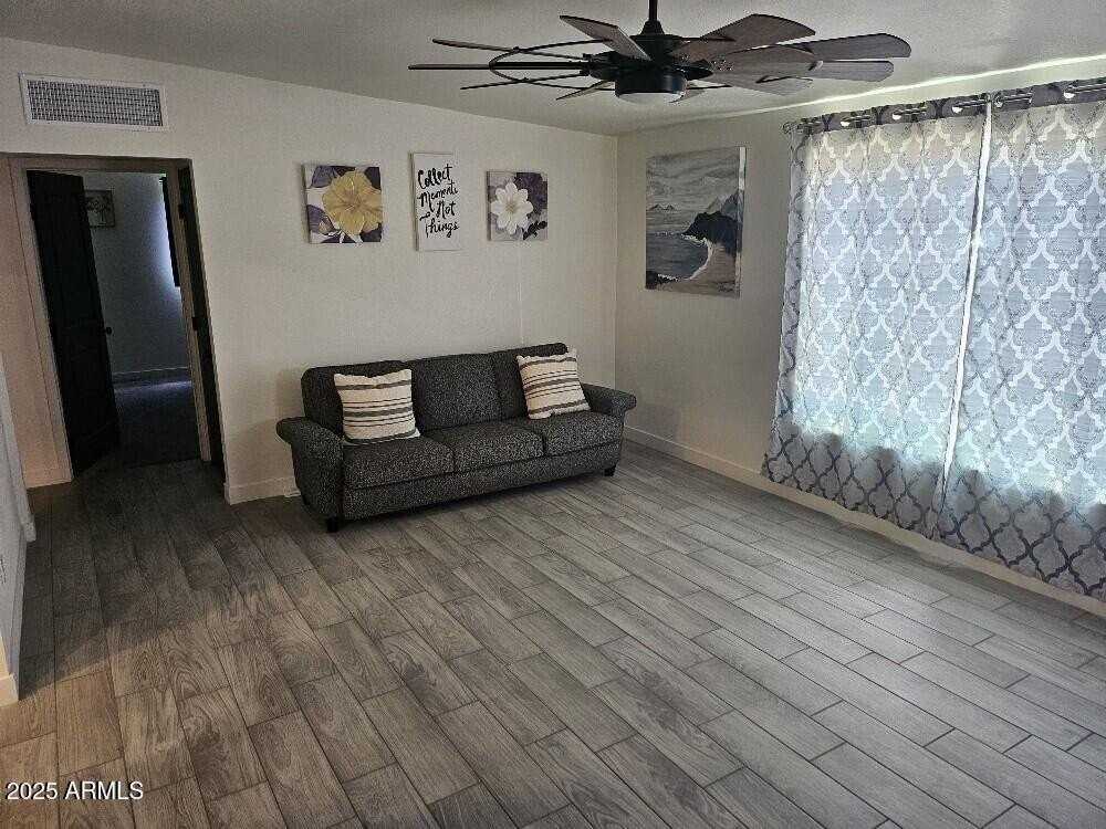 2321 North 30th Street - Photo 4 of 13