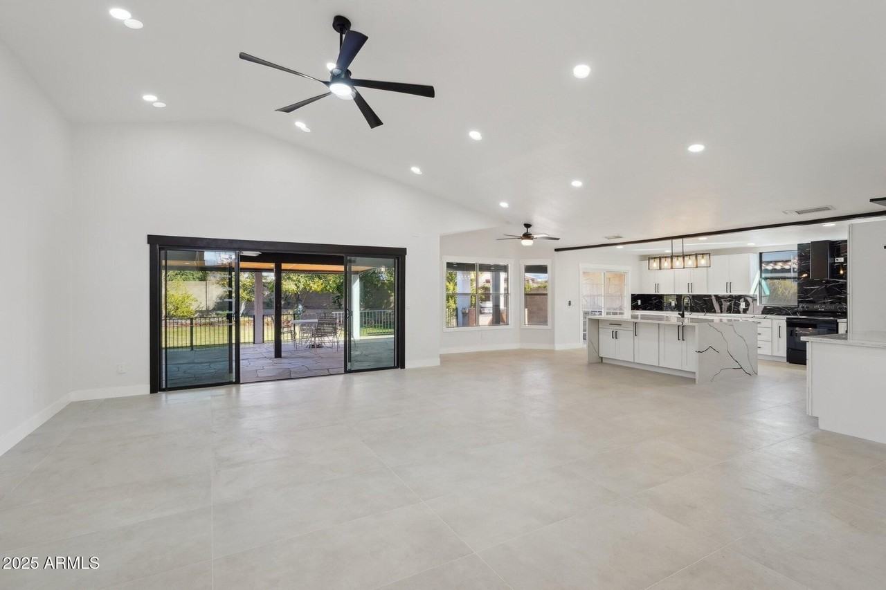 5704 E Estrid Ave - Photo 4 of 48