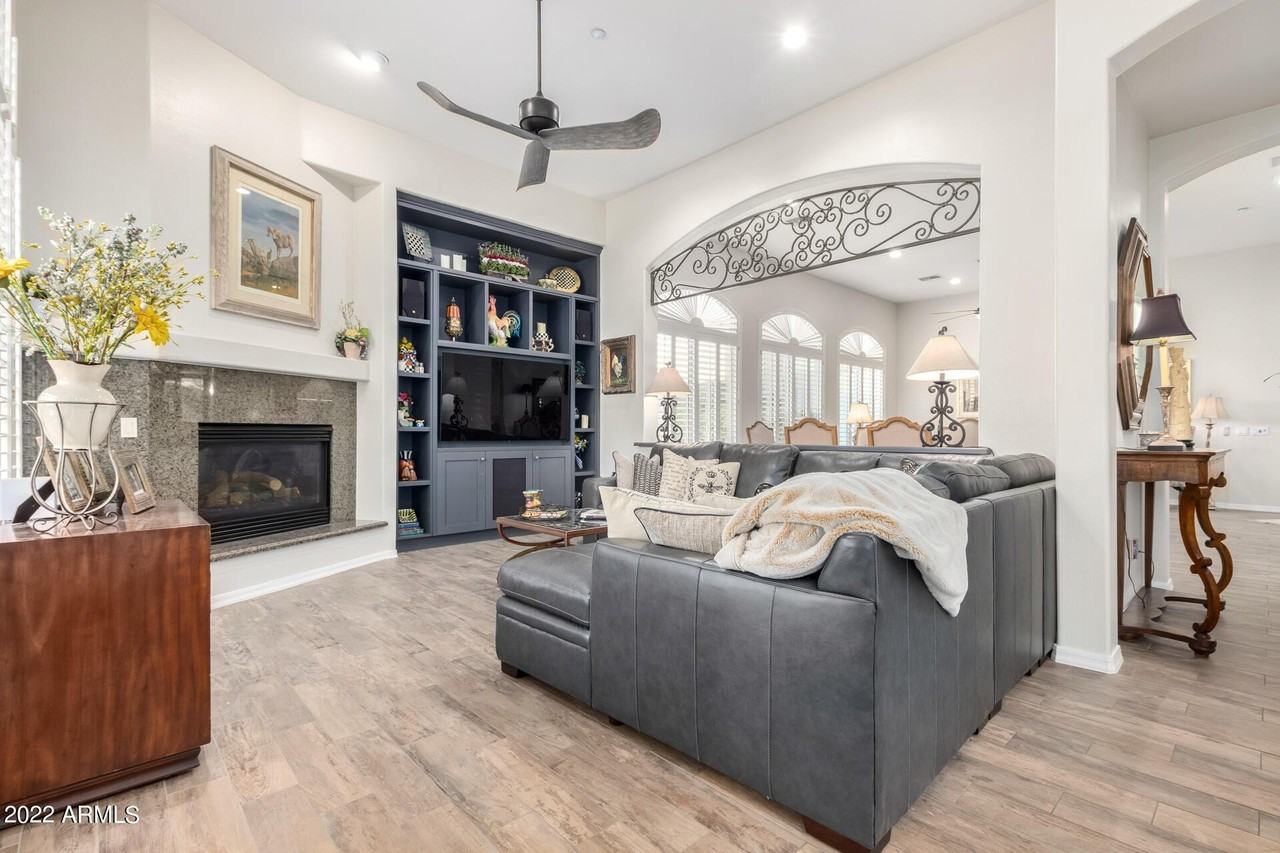 10602 E Blanche Dr - Photo 7 of 47