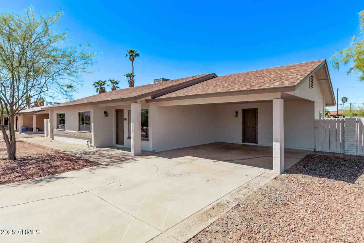 816 East Saguaro Street - Photo 4 of 32