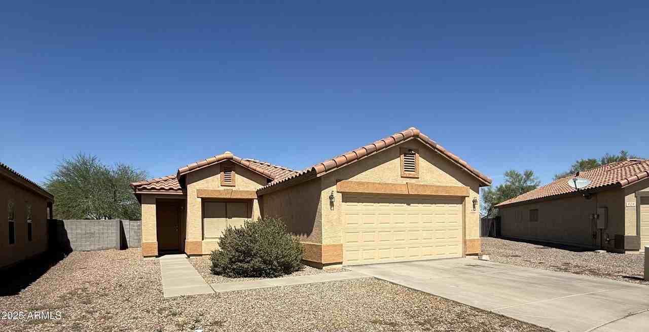 678 West Kingman Loop - Photo 2 of 22