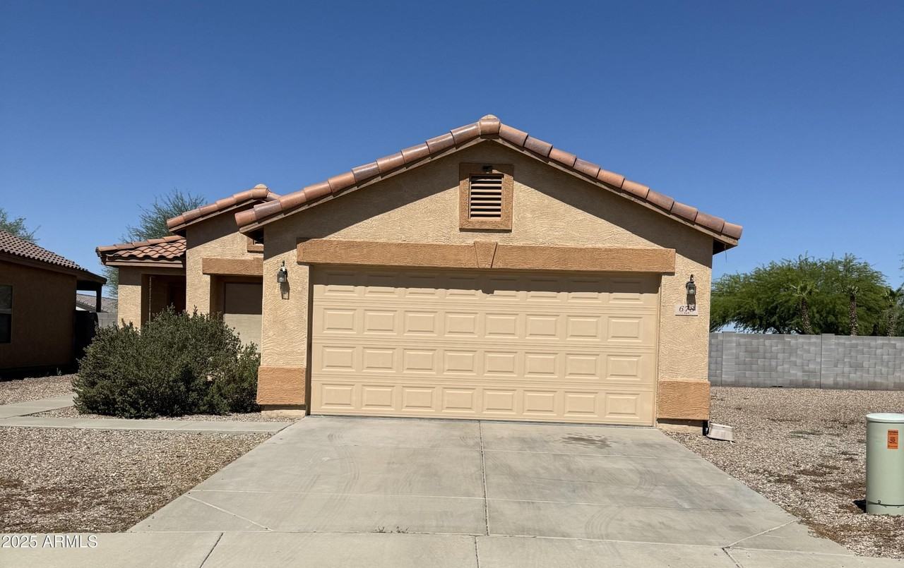 678 West Kingman Loop - Photo 3 of 22