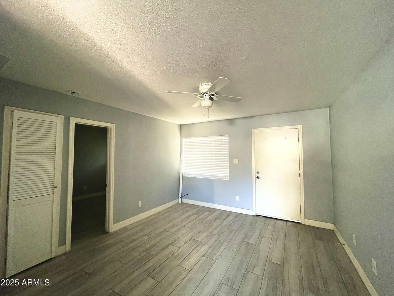 6801 E Avalon Dr Apt D #D - Photo 3 of 7