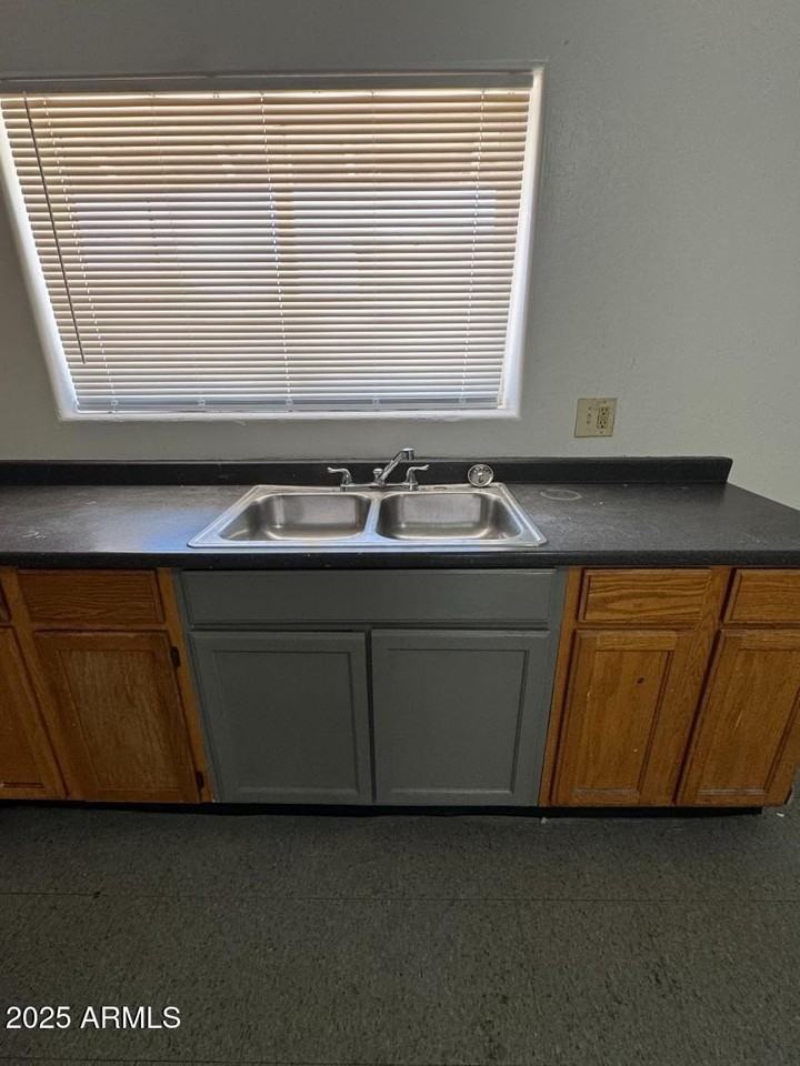 1331 East Pueblo Avenue - Photo 6 of 15