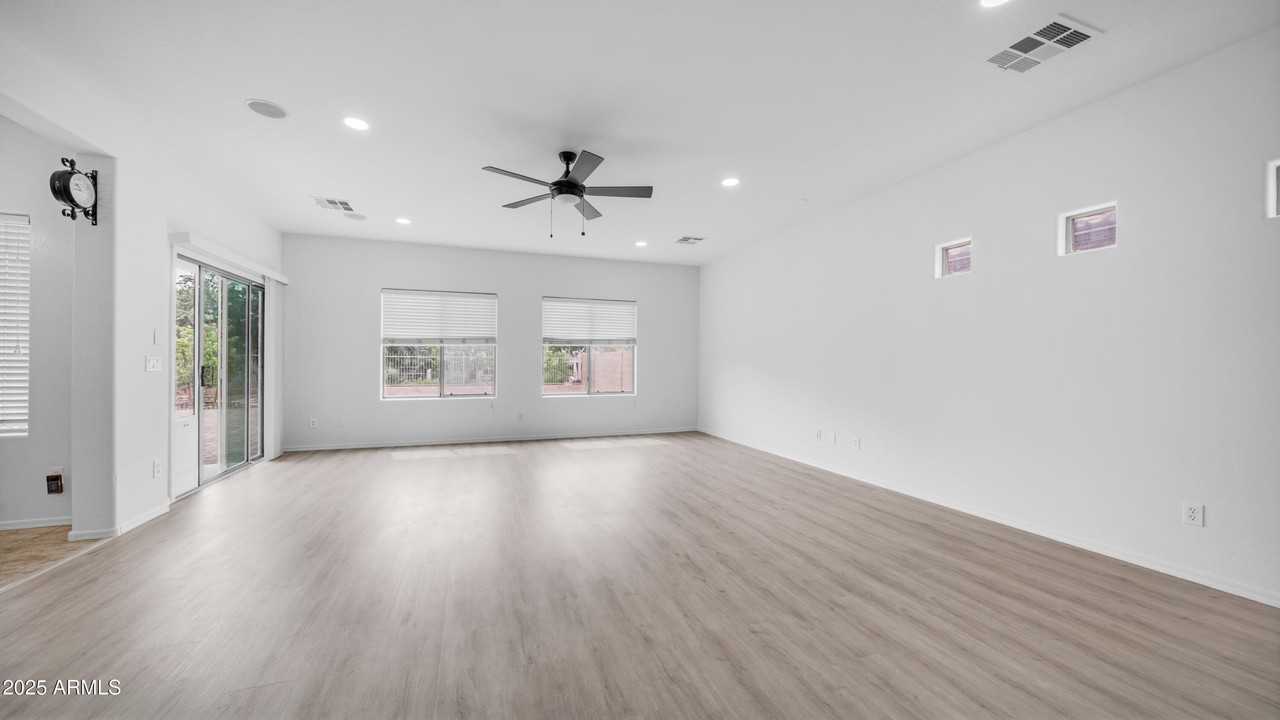 5131 W El Cortez Trl - Photo 6 of 35