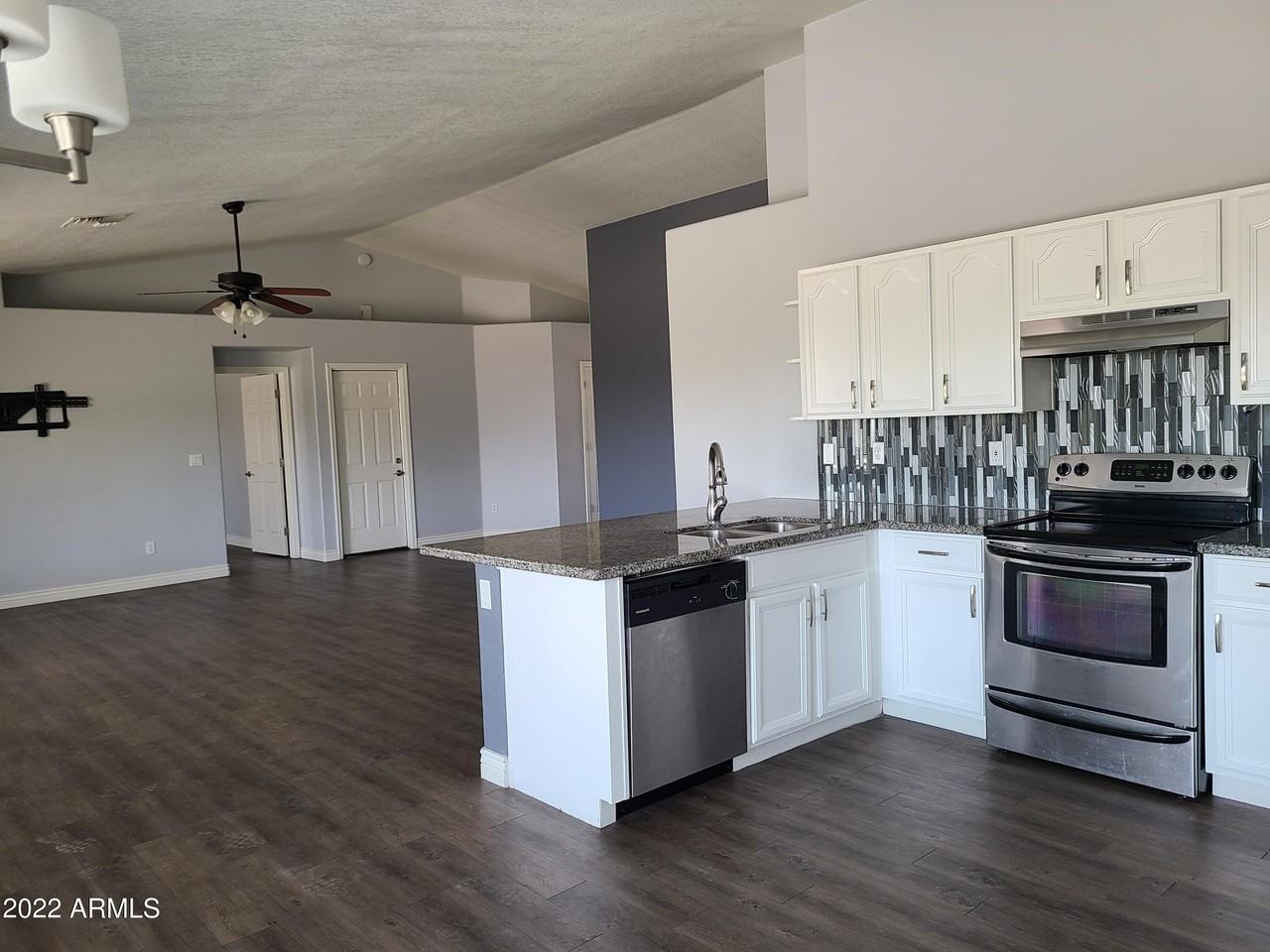 13331 East Cindy Street - Photo 5 of 15