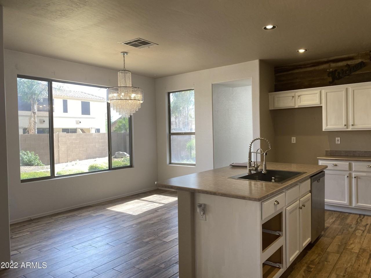 5171 West Karen Drive - Photo 4 of 28